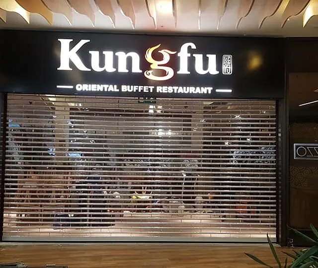 Restaurant roller shutter