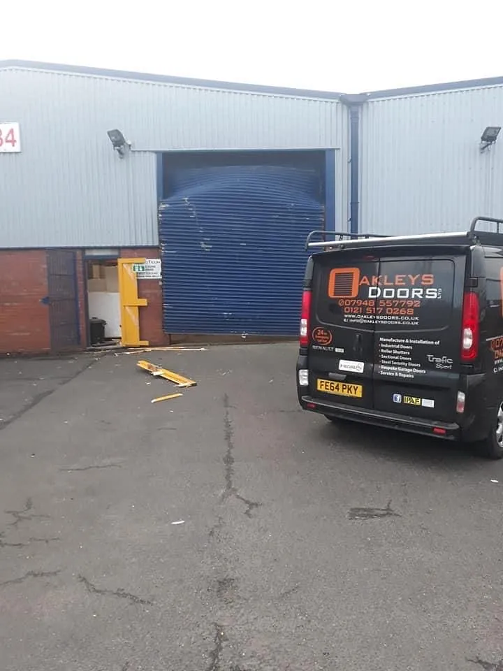 Oakleys Doors 24 hour call out and van