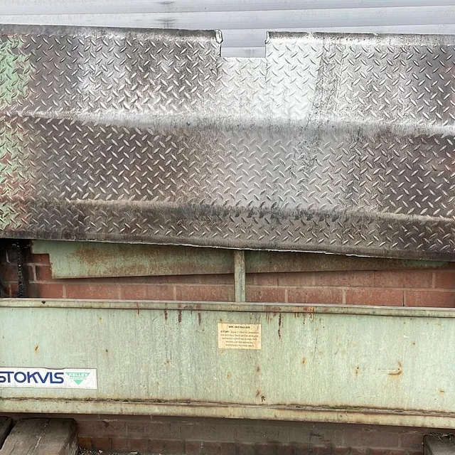 dock leveller