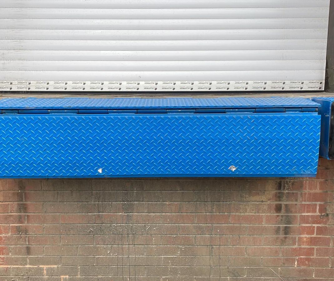 Dock leveller