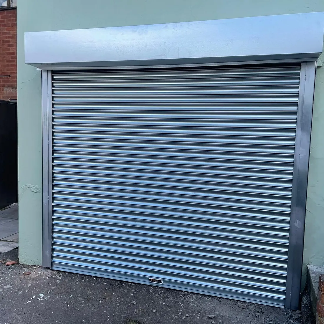 Galvanised roller shutter 