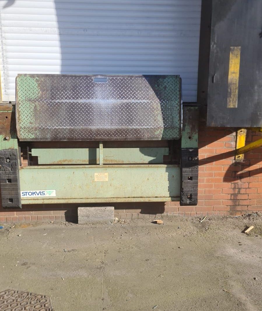 roller shutter and door leveller