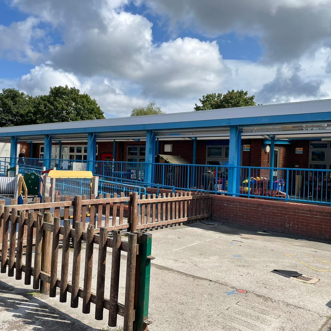 Transparent polycarbonate transpalink shutter at school
